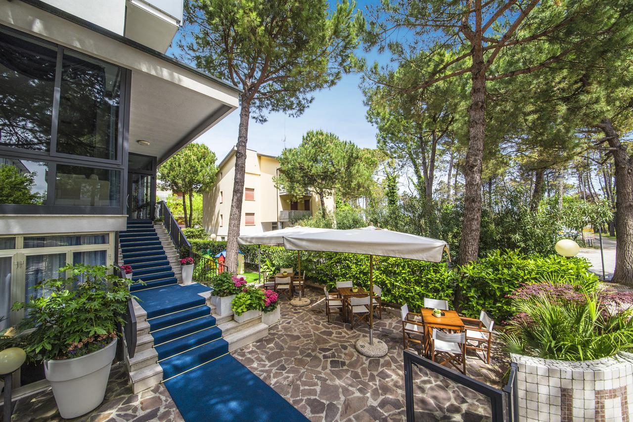 Renzo Hotel Cesenatico Kültér fotó