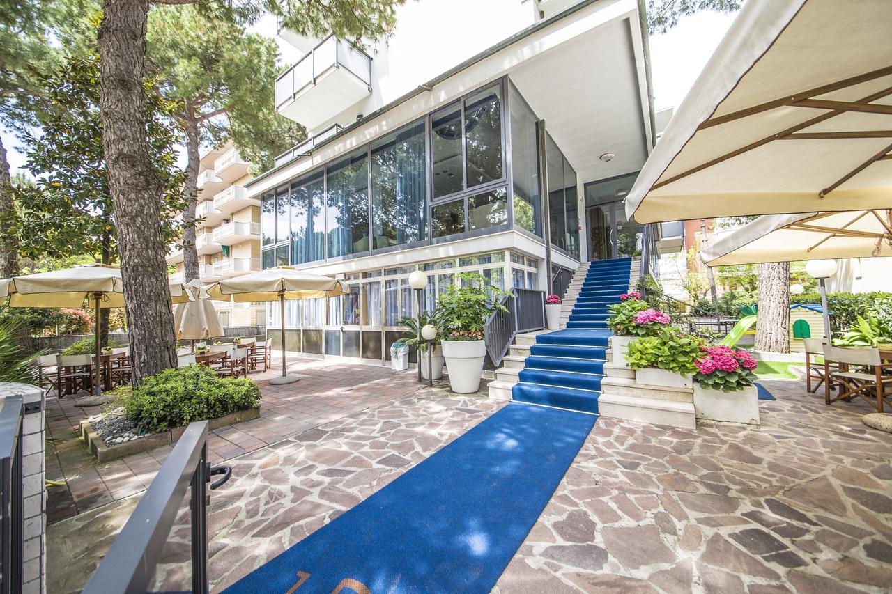 Renzo Hotel Cesenatico Kültér fotó