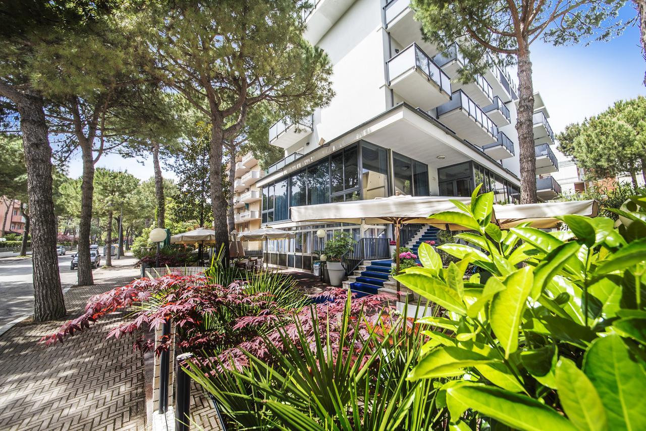 Renzo Hotel Cesenatico Kültér fotó
