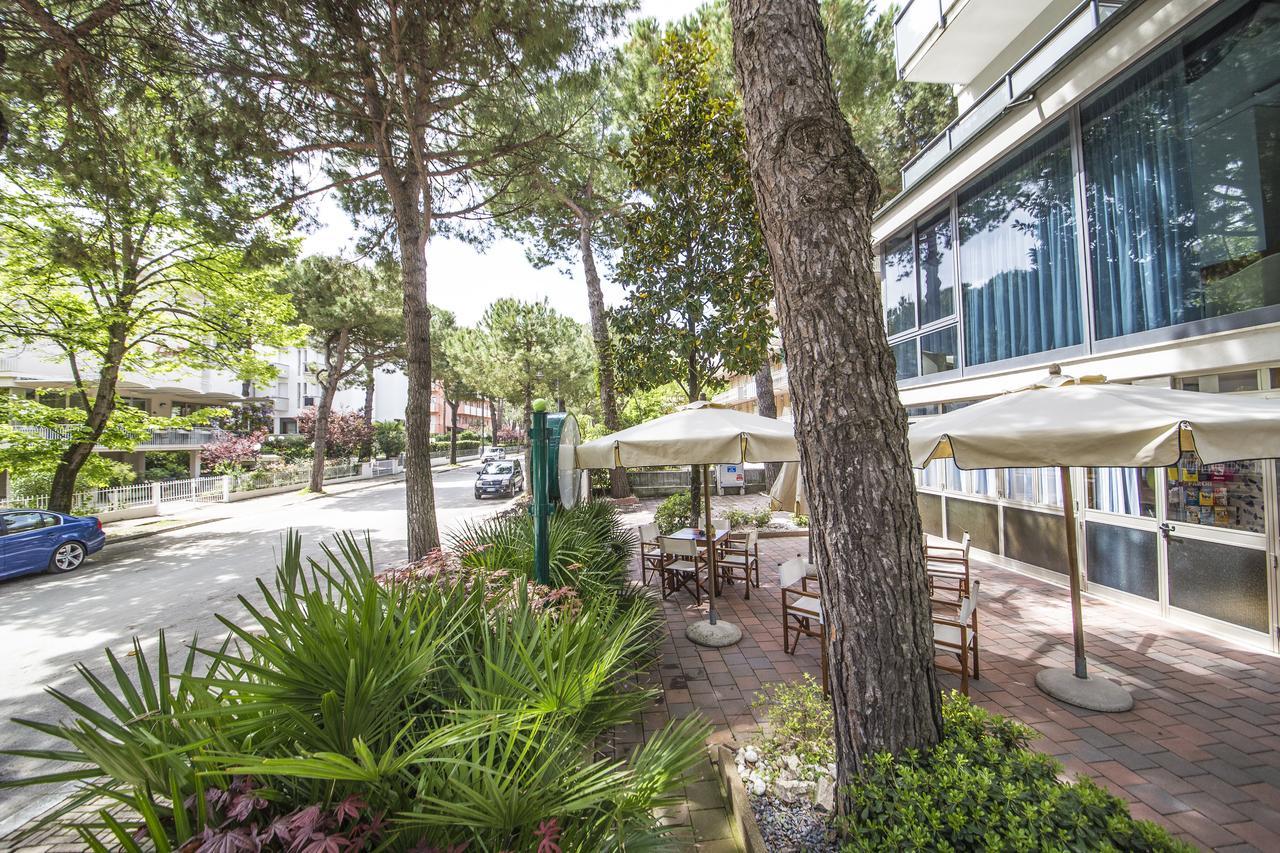 Renzo Hotel Cesenatico Kültér fotó
