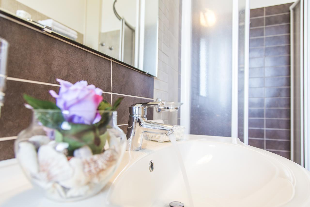 Renzo Hotel Cesenatico Kültér fotó