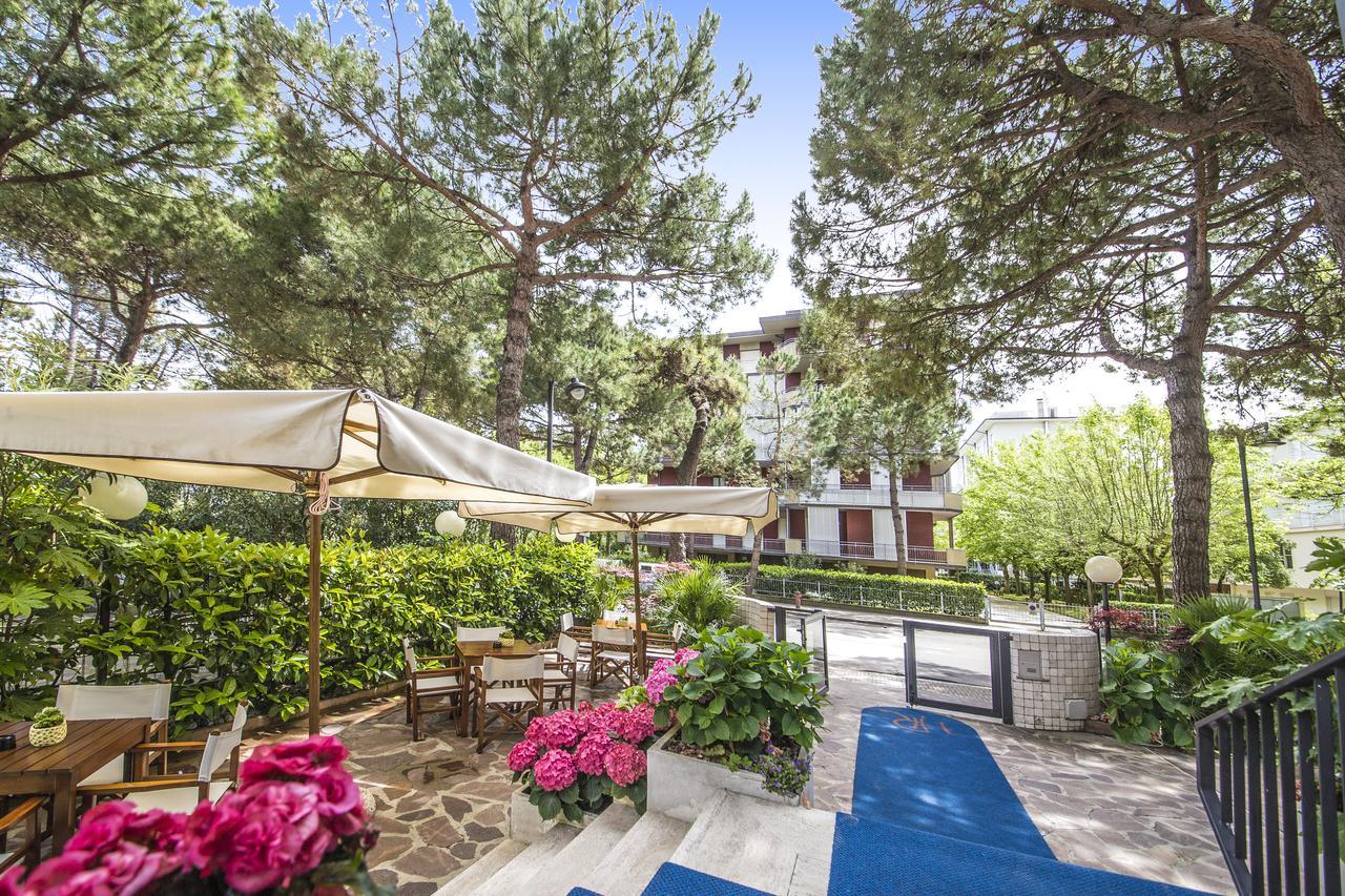 Renzo Hotel Cesenatico Kültér fotó